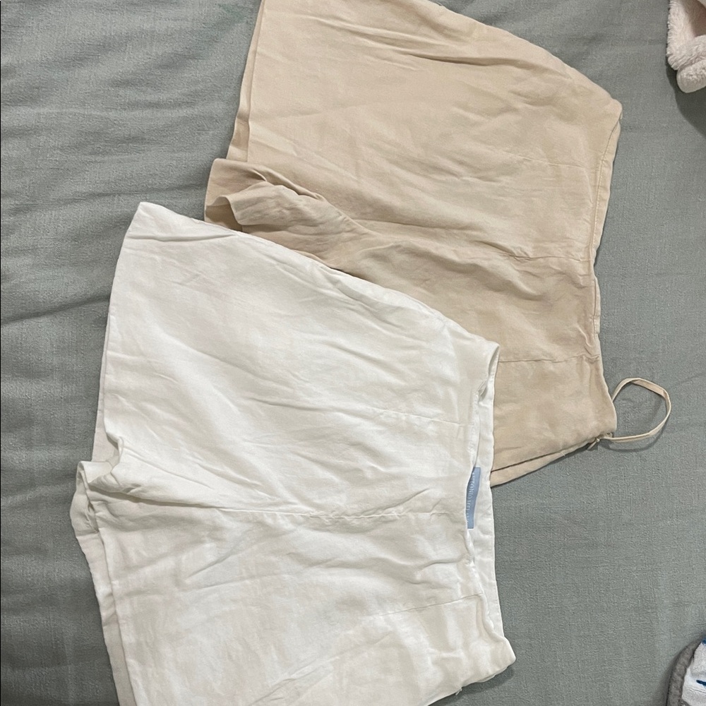 ANTONIO MELANI Cream and Beige Shorts